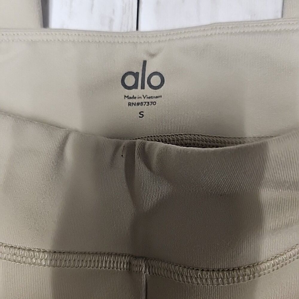 Alo Yoga Women's Ivory Airbrush High-Waist Bootcut Split Hem Leggings Pants S - Picture 3 of 9
